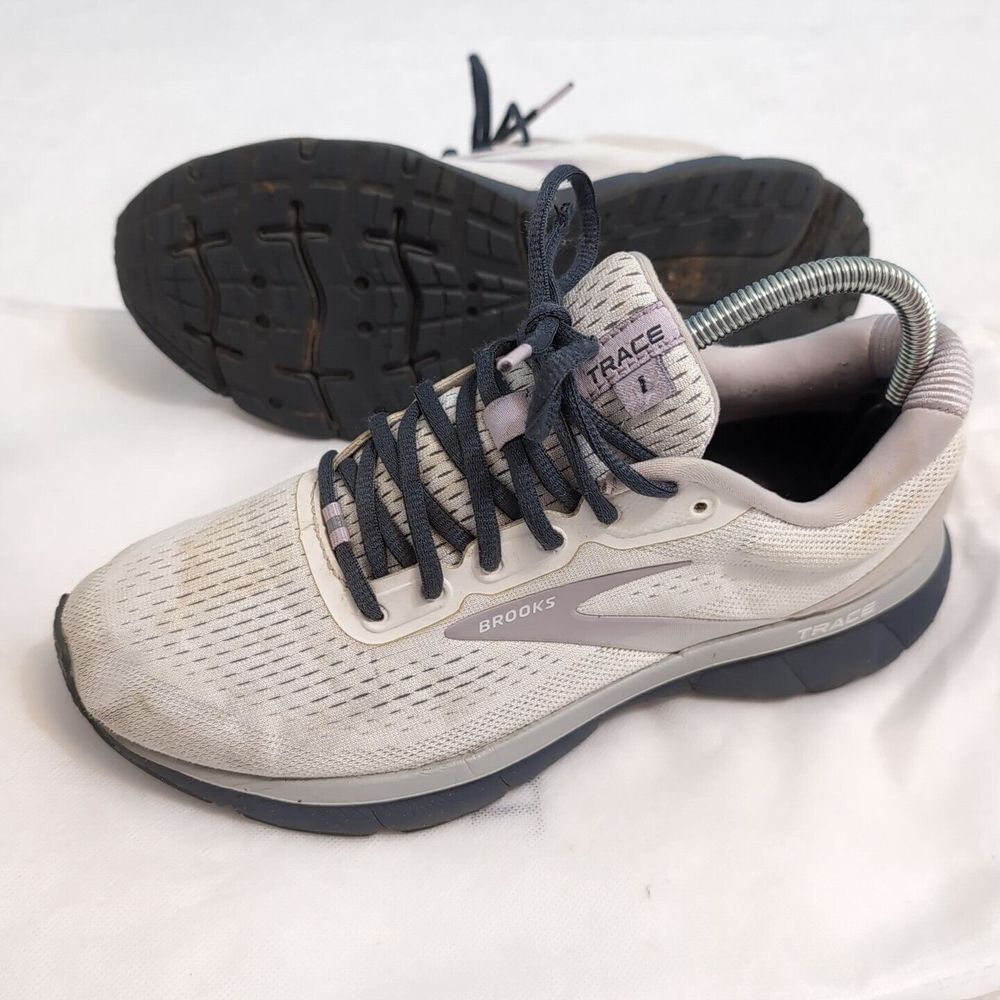 Women's 8.5 Med B Brooks Trace 1 Running Shoes 120351 1B Purple white